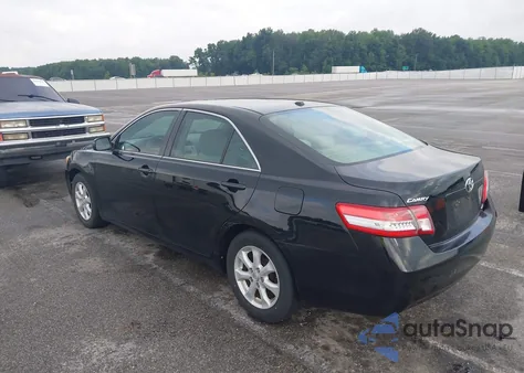 2011 Toyota Camry Le z USA, uszkodzony, nr VIN 4T4BF3EK4BR137670